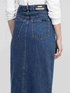 Women'S Long Button Denim Skirt With Hips