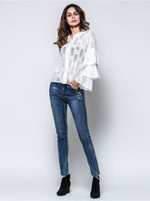 Load image into Gallery viewer, Women'S Fashion Cake Layer Flared Sleeve Hollow Lace Top