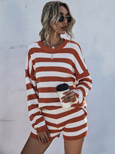 Load image into Gallery viewer, Casual Round Neck Knitted Long Sleeve Shorts Suit