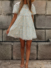 Load image into Gallery viewer, Printed Round Neck Lace Stitching Short Sleeve Dress