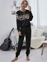 Load image into Gallery viewer, Female Leopard Stitching Long-Sleeved Round Neck Sports Suit