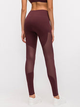 Load image into Gallery viewer, Mesh Stitching Yoga Quick-Drying Breathable Sports Cropped Pants