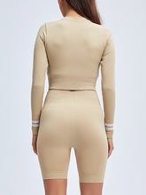 Load image into Gallery viewer, Yoga Sports Tight-Fitting Breathable Long-Sleeved Shorts Suit