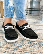 Load image into Gallery viewer, Ladies Canvas Lace-Up Slippers