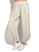 Load image into Gallery viewer, Hérmorcy Women&#39;s Loose Pleated Buttoned Casual Pants