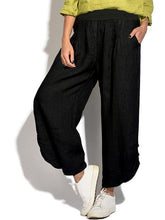 Load image into Gallery viewer, Hérmorcy Women&#39;s Loose Pleated Buttoned Casual Pants