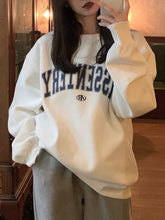 Load image into Gallery viewer, Fashion Casual Loose Print Long Sleeve Sweatshirt