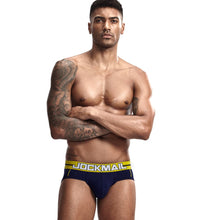 Load image into Gallery viewer, Comfortable breathable triangle cotton underwear